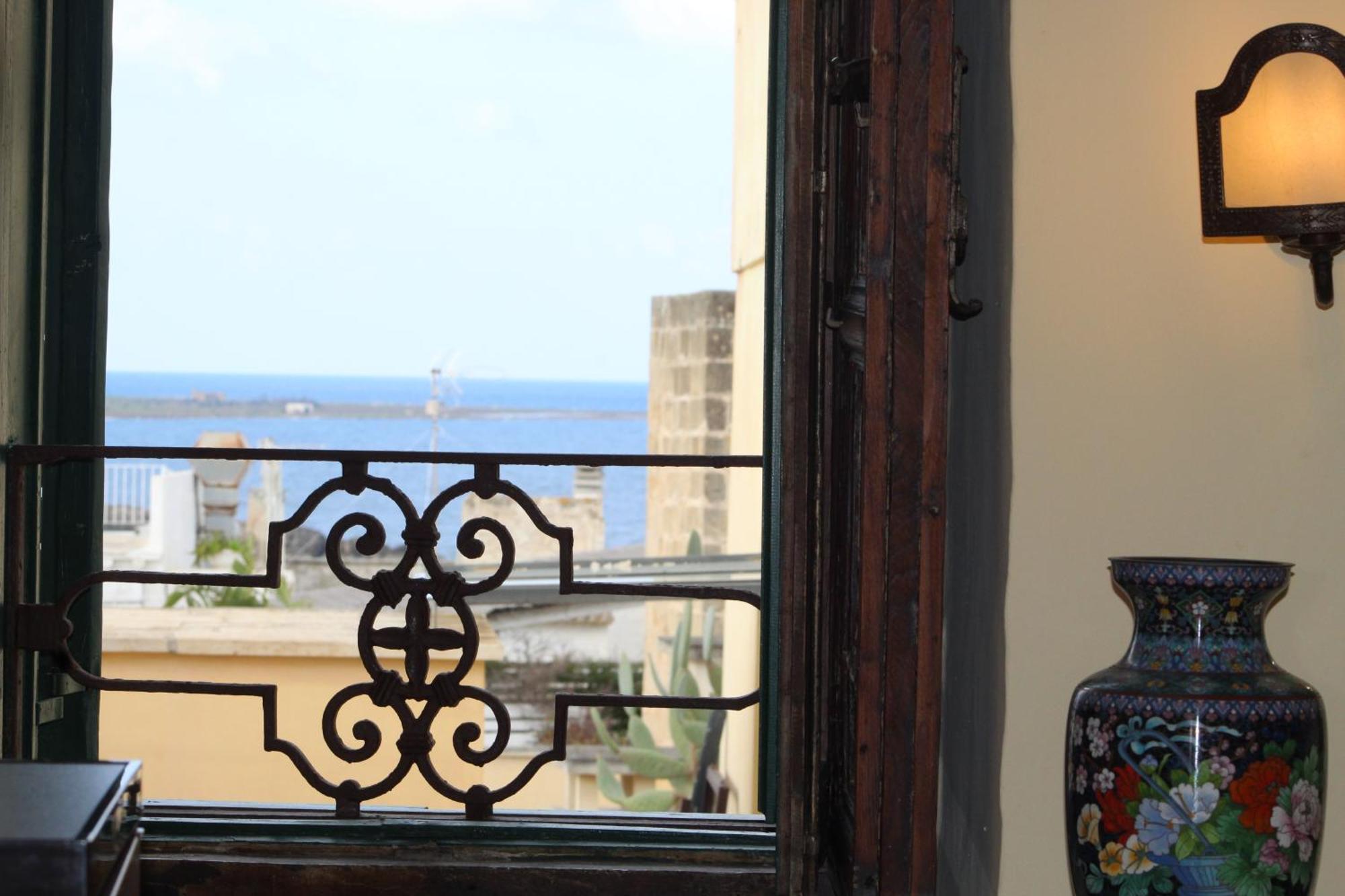 Palazzo Senape De Pace Bed & Breakfast Gallipoli Eksteriør bilde
