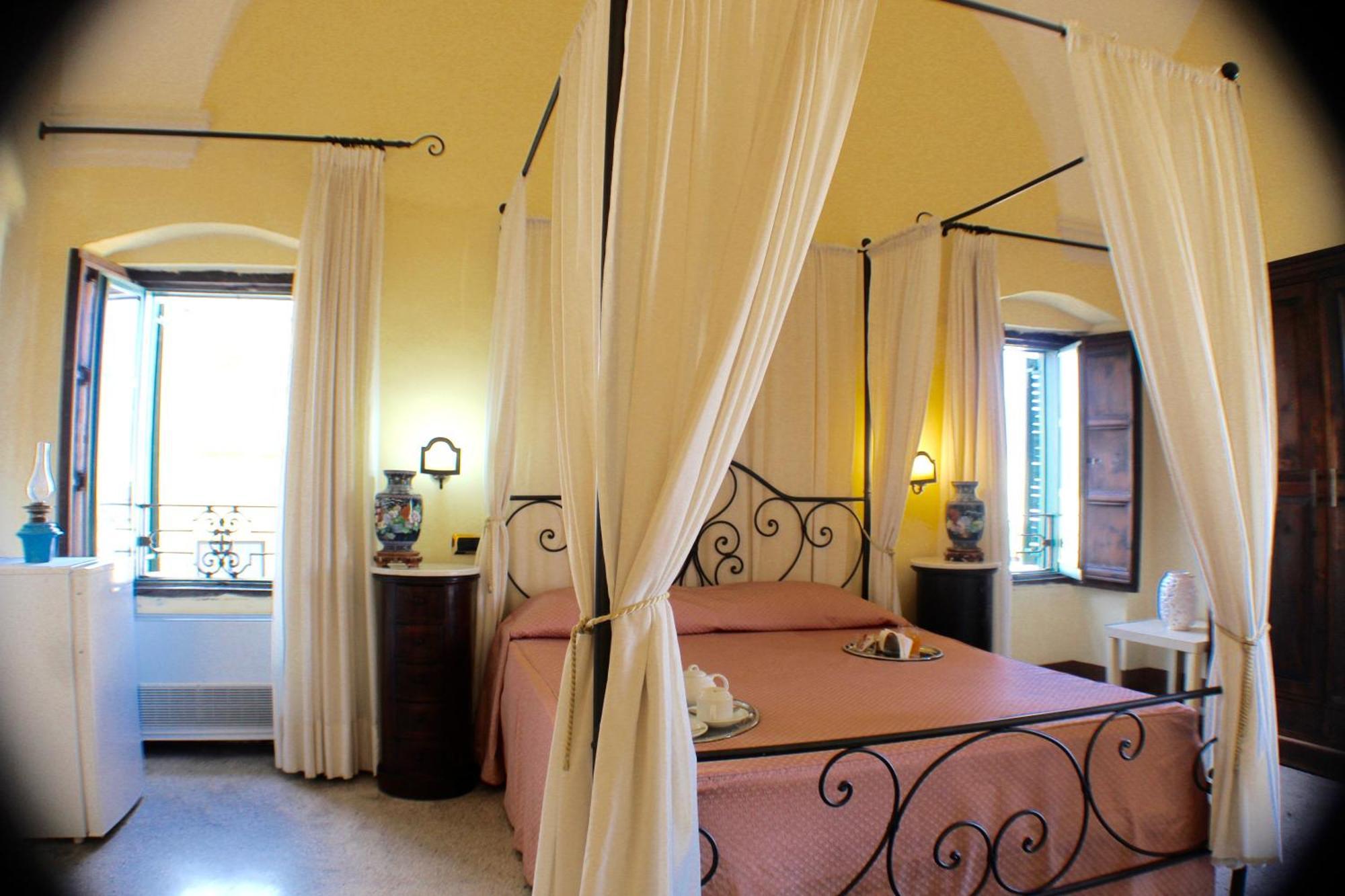 Palazzo Senape De Pace Bed & Breakfast Gallipoli Eksteriør bilde