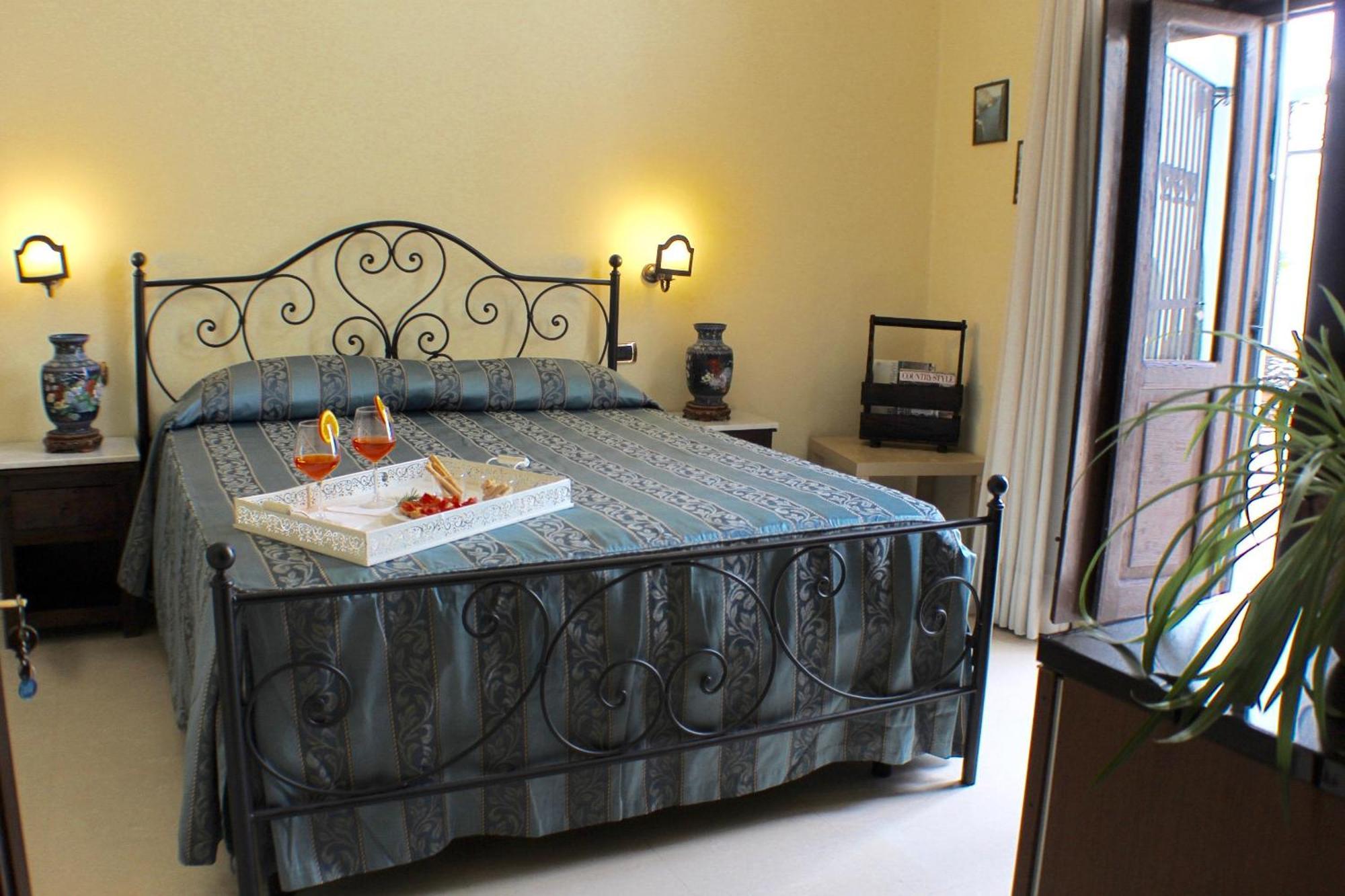 Palazzo Senape De Pace Bed & Breakfast Gallipoli Eksteriør bilde